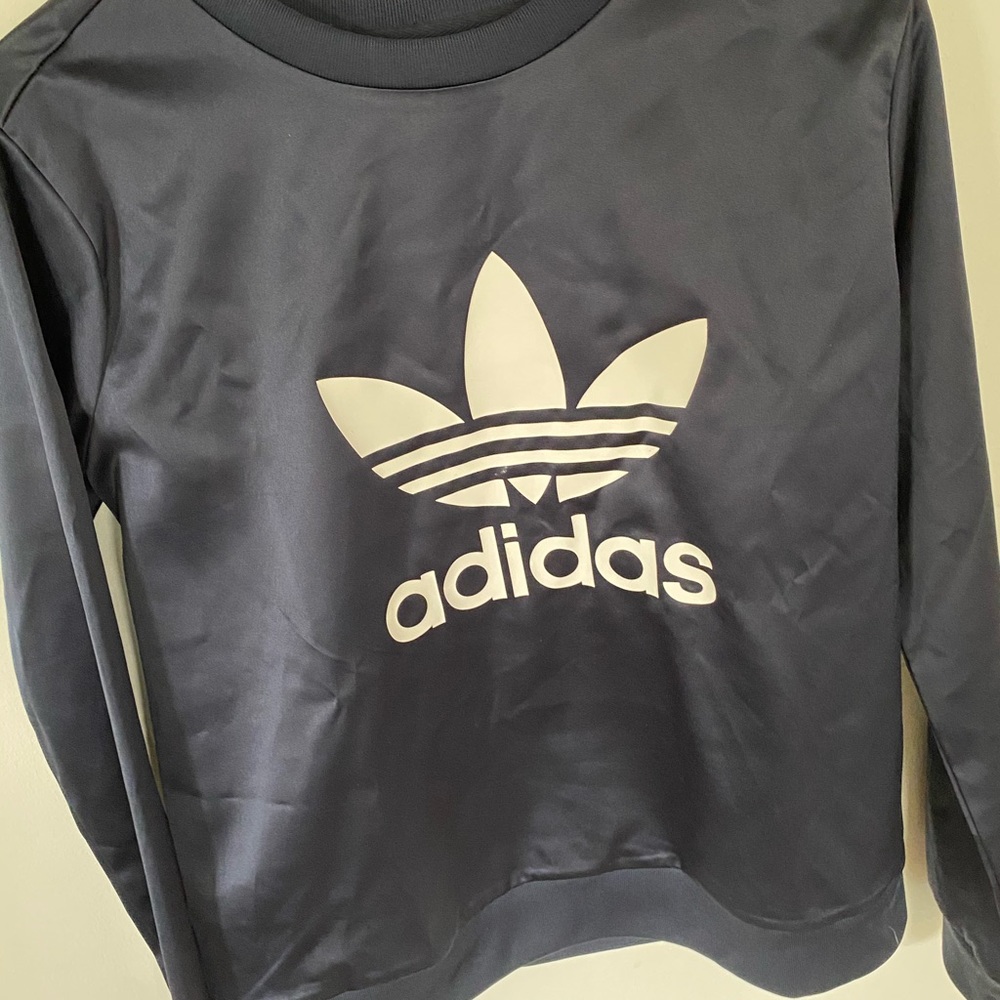 Comfy blue satin looking sweatshirt